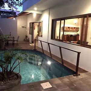 shishi-bali.hotelsseminyak.net/